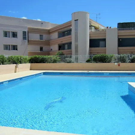 En Rdc, 2 Chambres, Res Avec Piscine, Quartier Port De * Sete